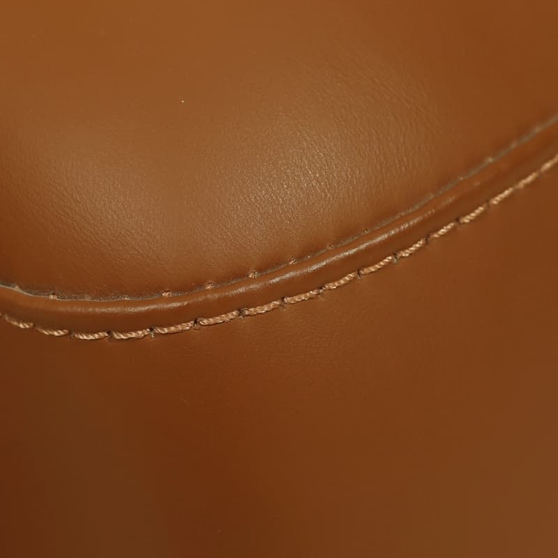 Munich Leather Hinge Chair